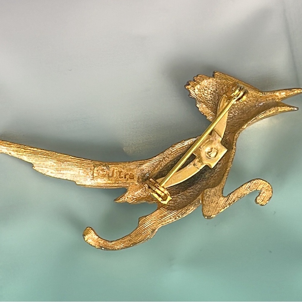 Gold Tone Roadrunner Brooch Ruby Colored Stones - image 3